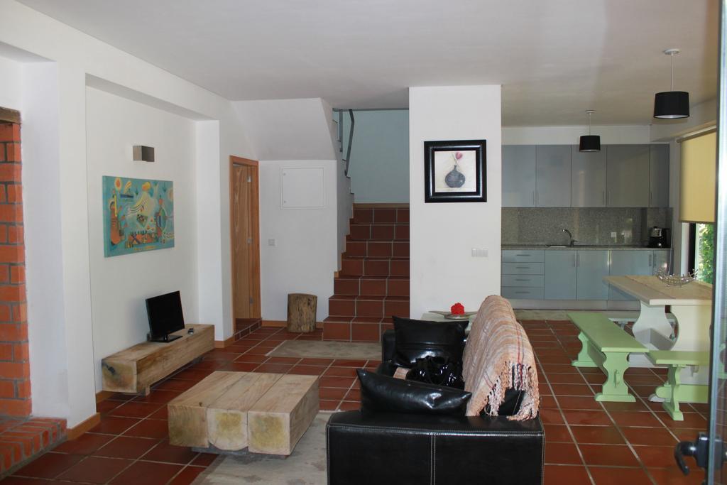 Casas Do Corvo Ventosa (Braga)